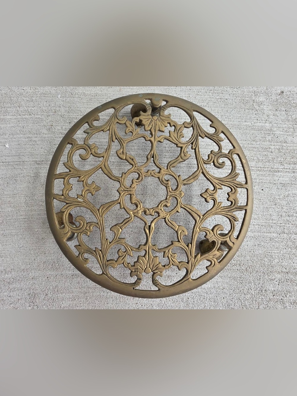 Antique Style Cast Brass Trivet Footed Plant Stand Ornate Scrollwork 10.5”